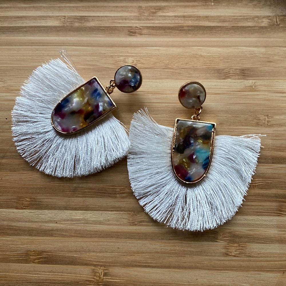 New dangle feathered statement earrings great for summer